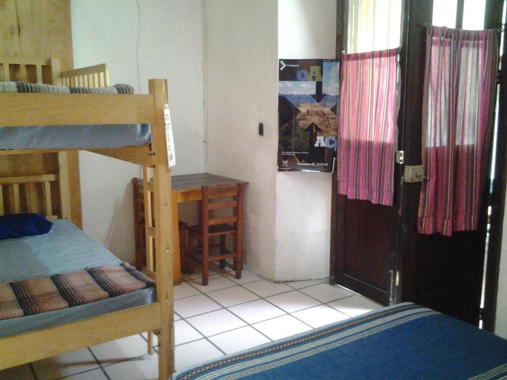 Hostal Luz De Luna Nuyoo Oaxaca Room photo